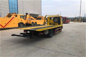 江津非事故拖车